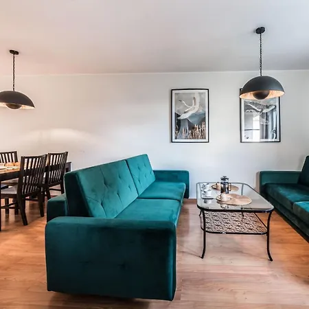 Rent Like - Biskupia 6 מלון *